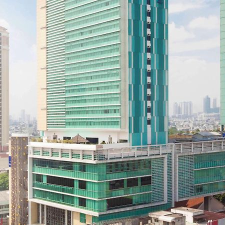 Novotel Jakarta Gajah Mada Esterno foto