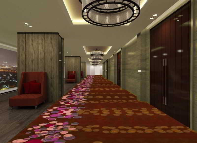 Novotel Jakarta Gajah Mada Esterno foto